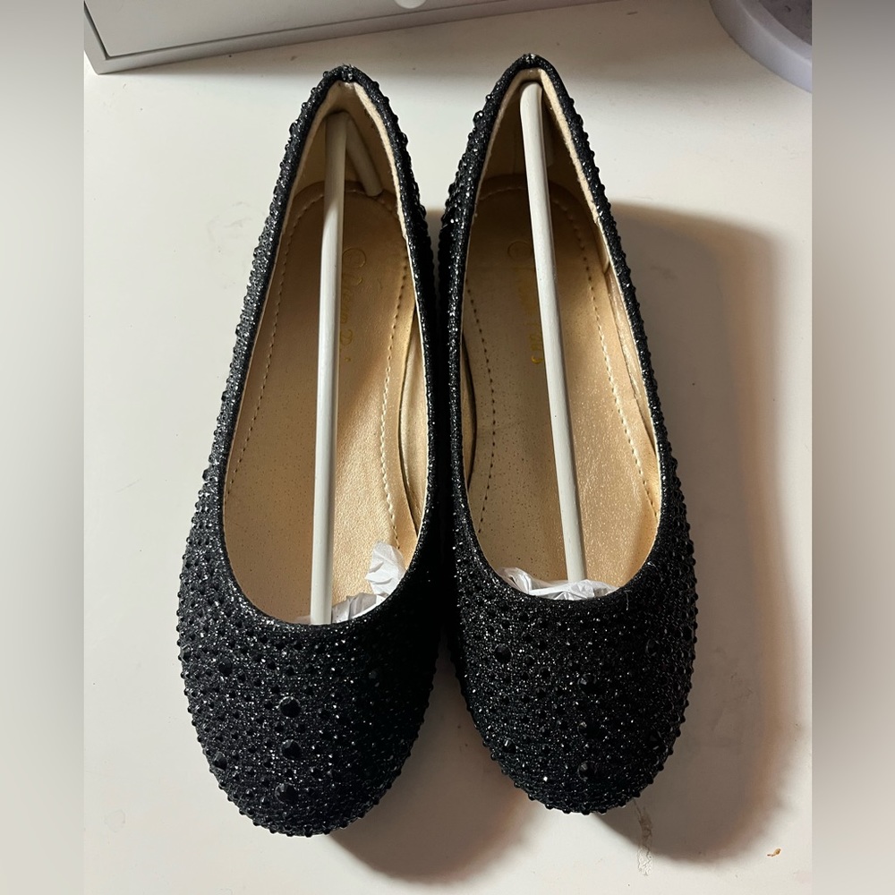 DREAM PAIRS Kids MUY SHINE Black Rhinestone Flats- Size 13; only worn once